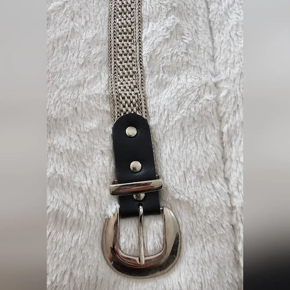 EXPRESS BELT Womans White Silver Metal Leather MEDIUM